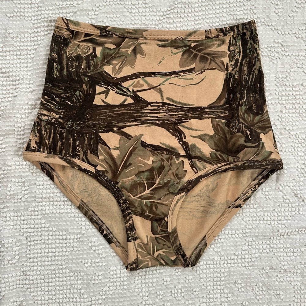 ARQ HIGH RISE UNDIES CAMO